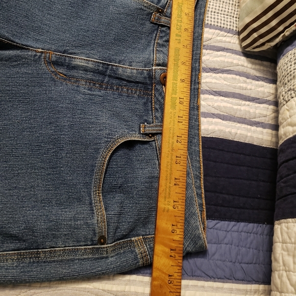 French Cuff Capri Pants - Picture 6 of 8